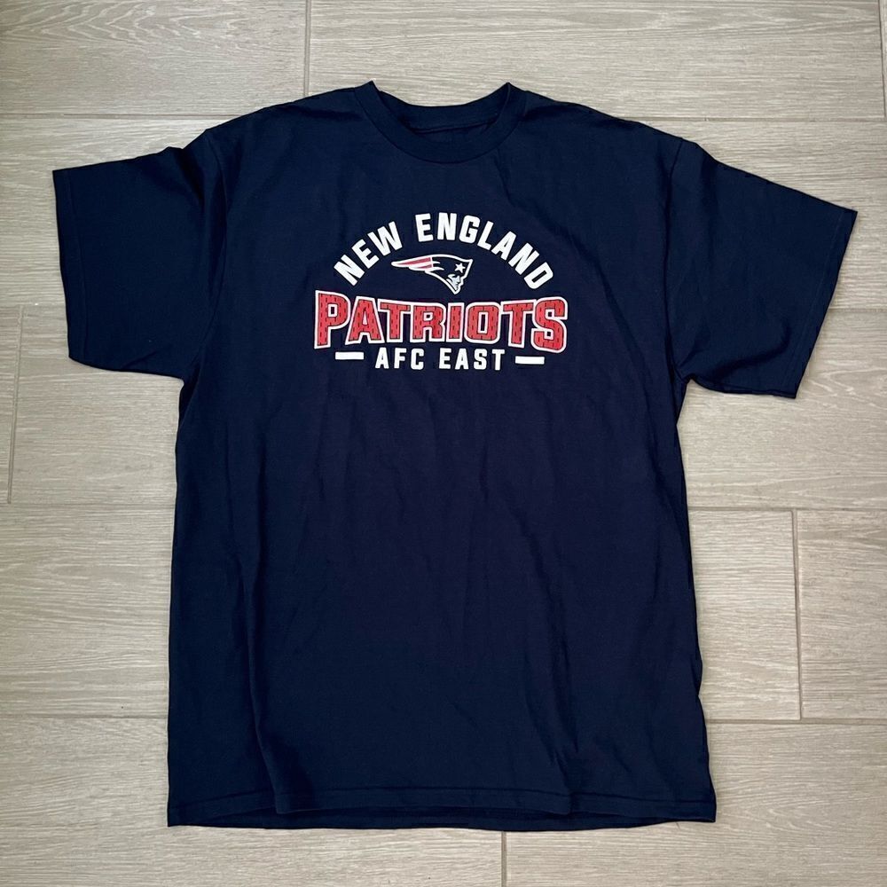 NFL New England Patriots Shirt size Large